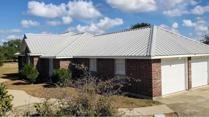 AAA Roofing & Gutters Picture 2