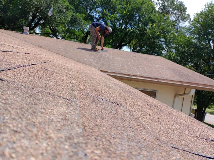 AAA Roofing & Gutters Picture 4