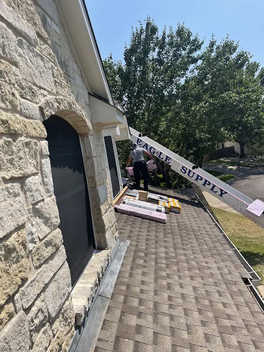 Momma Bear Roofer LLC Picture 1