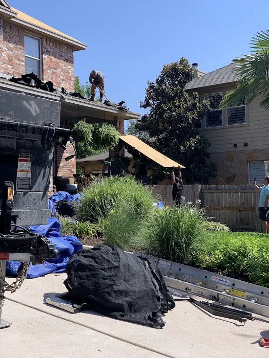 Momma Bear Roofer LLC Picture 4