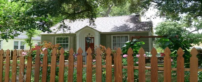 M&M Roofing, Siding & Windows - Austin Picture 4