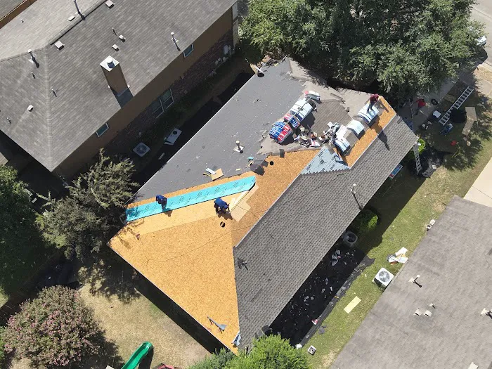 M&M Roofing, Siding & Windows - Austin Picture 9