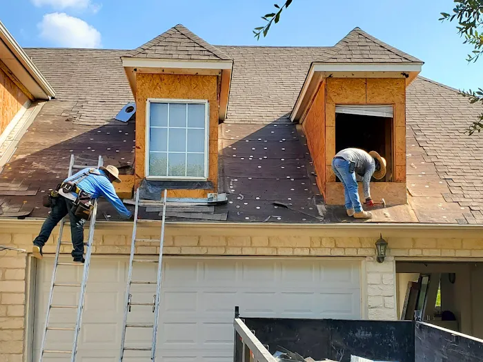 Dayton Co. Roofing & Renovation Picture 10