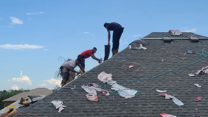 Valor Roofing & Restoration Picture 1