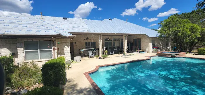 Valor Roofing & Restoration Picture 3