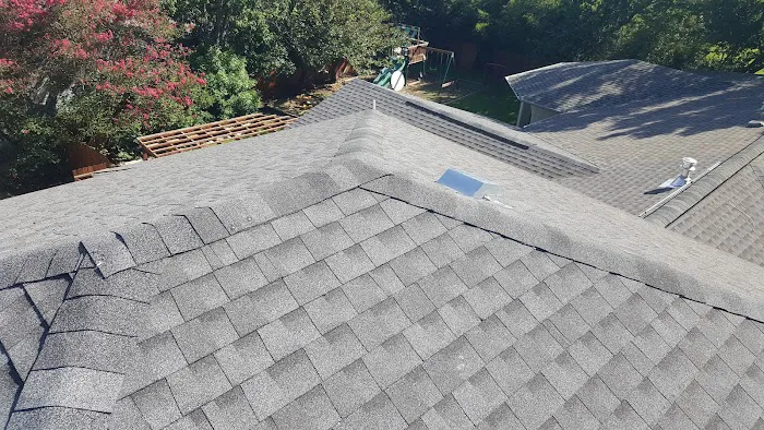 R&L Roofing Specialties Picture 3
