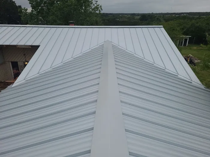 Oakwood Roofing and Construction, LLC Picture 2