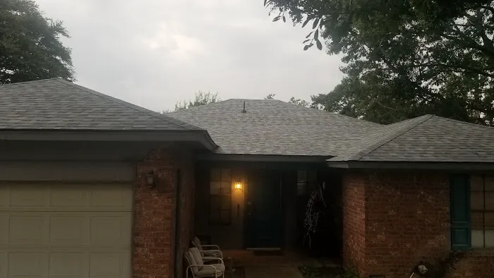 Qualis Roofing & Construction Picture 4