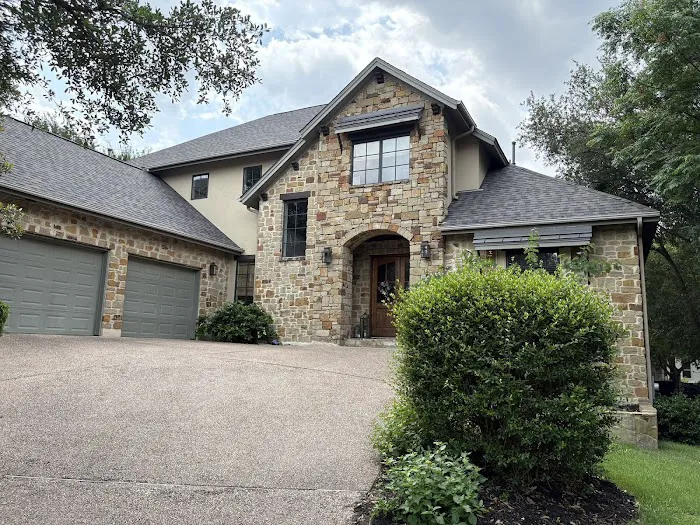 Qualis Roofing & Construction Picture 7