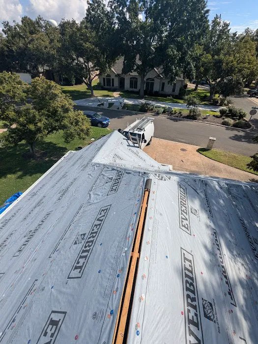 Abraham's Roofing and Tree Trimming Picture 10