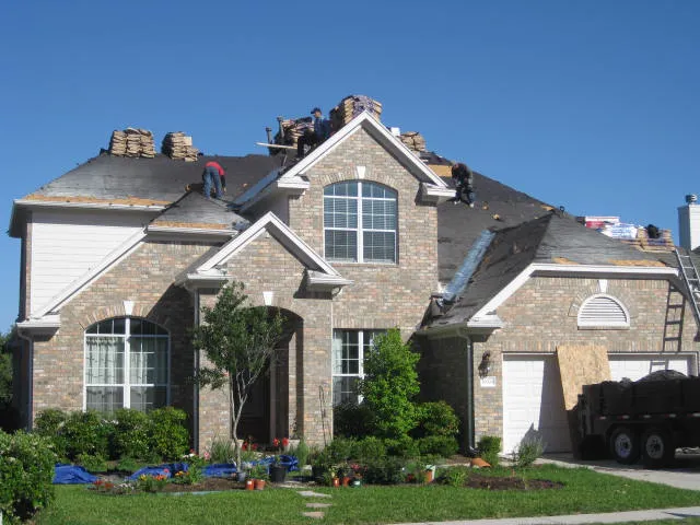 Laursen Roofing Picture 1