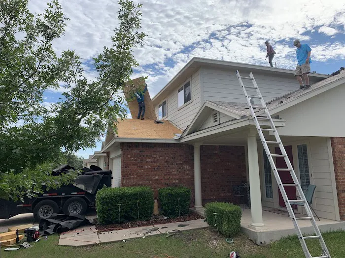Lone Star Roofing & Gutters Picture 10