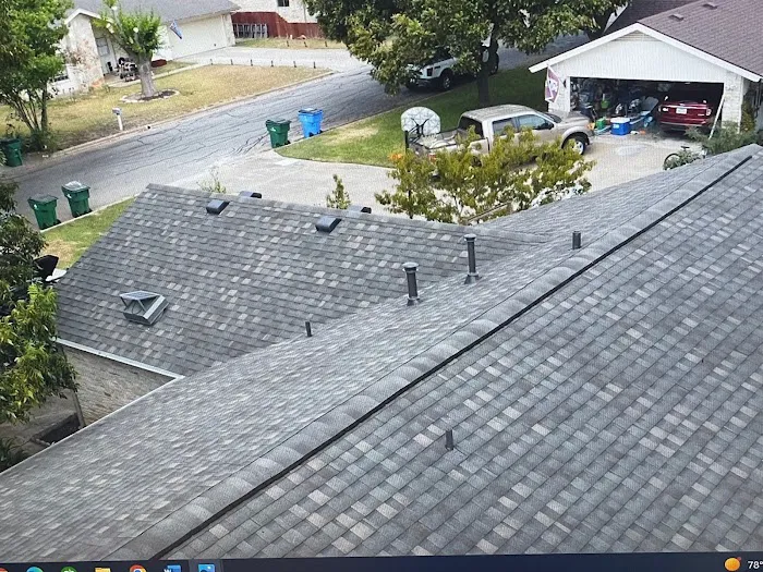 Diamond Select Roofing Picture 1