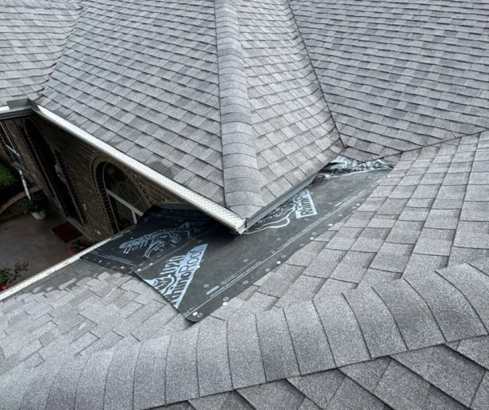 Ark Roofer Picture 2