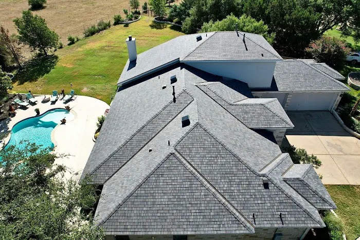 Ark Roofer Picture 1
