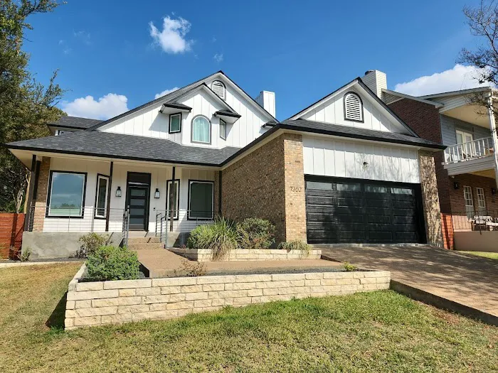 Ark Roofer Picture 8