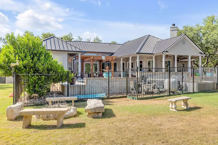 Ark Roofer Picture 4