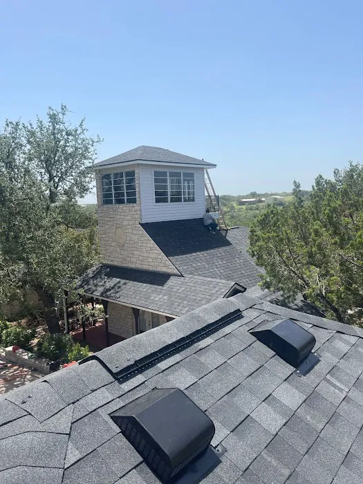 DeZign Roofing & Exteriors Picture 7