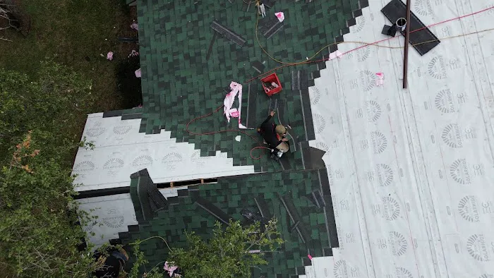 DeZign Roofing & Exteriors Picture 4