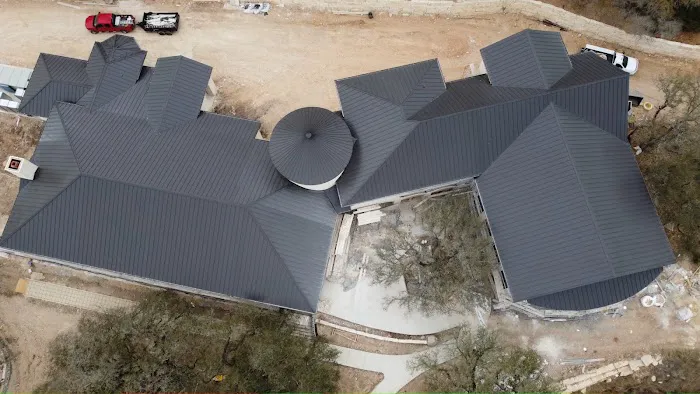 A&M Metal Roofing Innovations LLC Picture 1