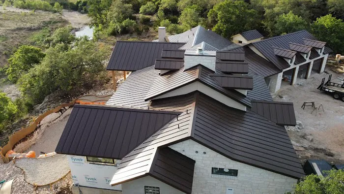 A&M Metal Roofing Innovations LLC Picture 3