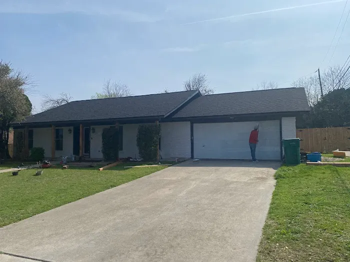 Mr. Roofing & Gutters Austin Picture 9