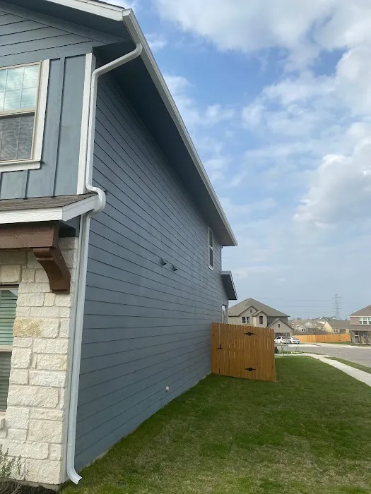 Mr. Roofing & Gutters Austin Picture 6