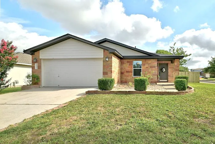 Reindeer Roofing Picture 1