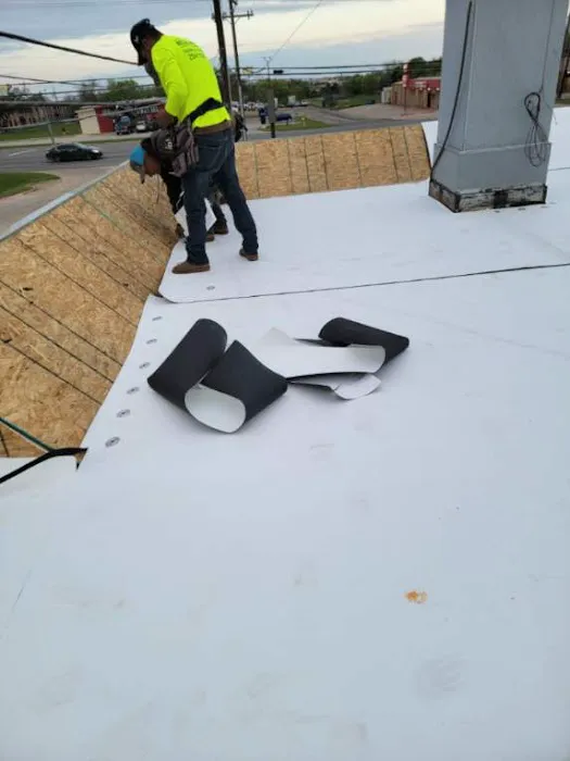 Red Monarch Roofing & Construction Picture 2