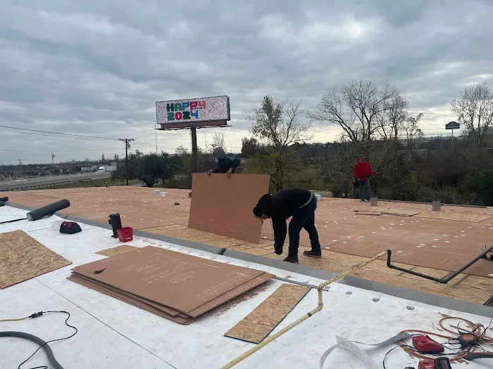 Red Monarch Roofing & Construction Picture 10