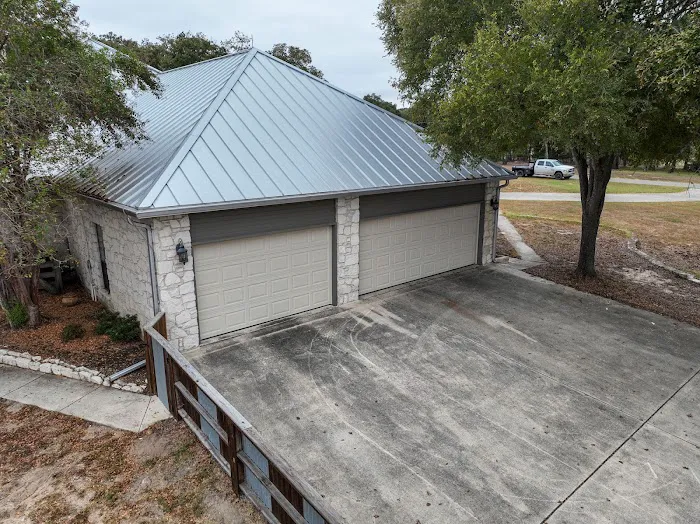 Superb Roofing & Restoration Picture 7