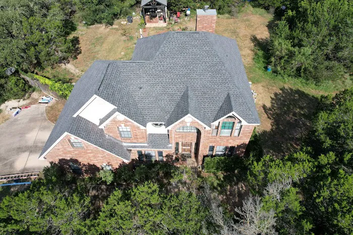 Roofer Chicks Picture 1