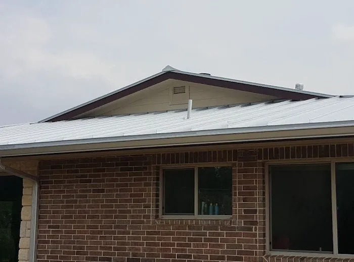 Roofer Chicks Picture 10