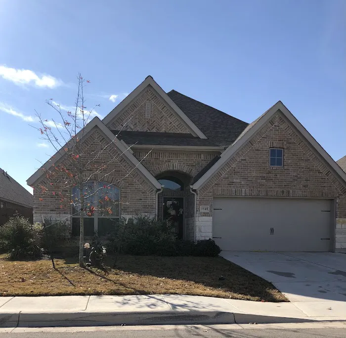 Radiant Roofing & Restoration Picture 3