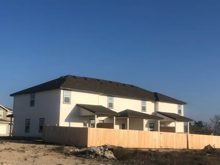 Radiant Roofing & Restoration Picture 7