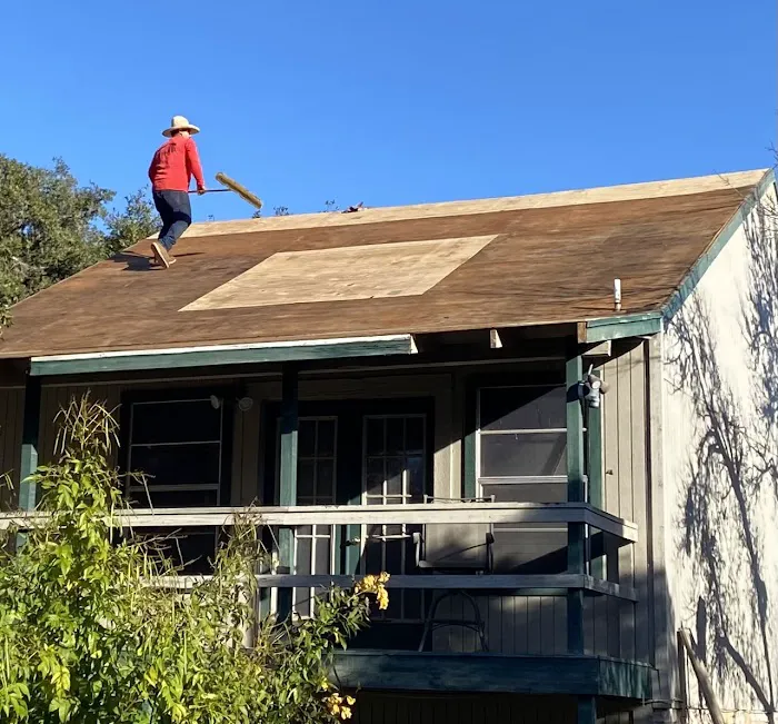 Yuras Roofing Company Picture 5