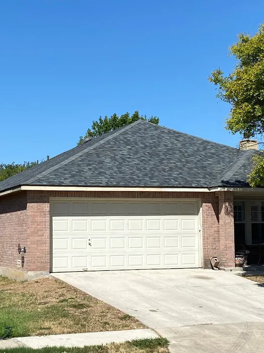 Tinsley Roofing LLC Picture 1