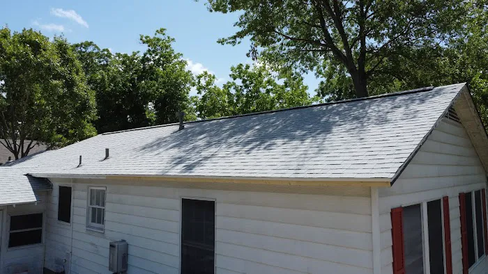 LOA Roofing and Construction Picture 10