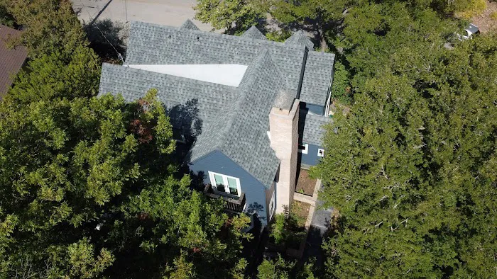 LOA Roofing and Construction Picture 7