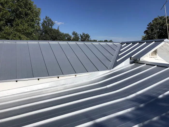 tm's quality metal roofing Picture 3