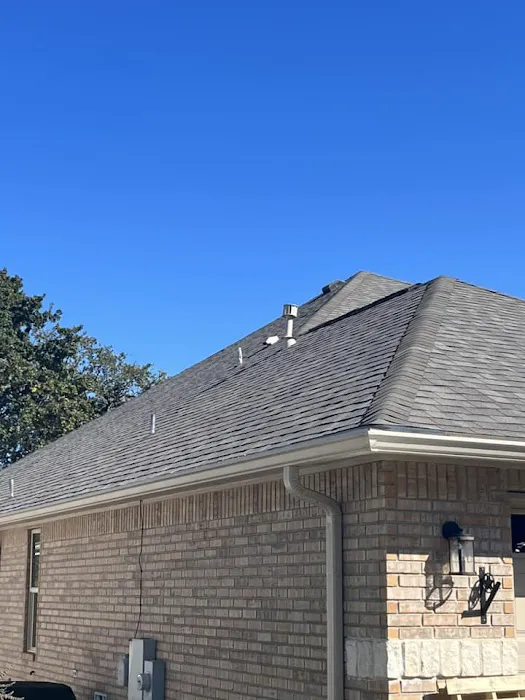 Mid-Cities Roofing Company Picture 7