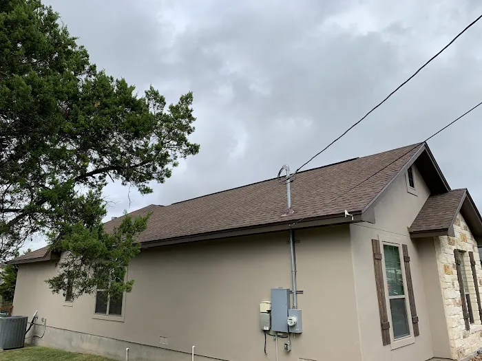 ROOFING REPAIRS & LEAK SPECIALIST Picture 2