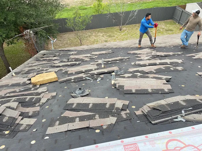 Crowne Roofing Of Texas Picture 10