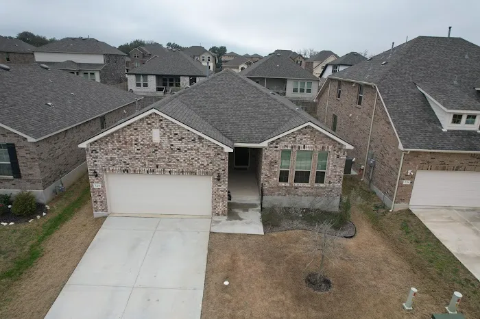 Blues Crews Roofing and Gutters Picture 1