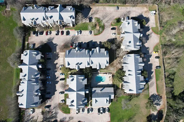 Blues Crews Roofing and Gutters Picture 5