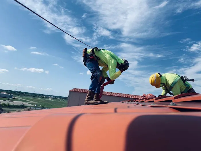 Roofing comercial padillas inc Picture 2