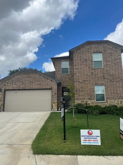 Roof Repair and Leak Experts Picture 1