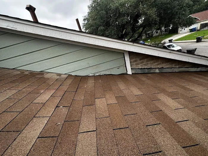 Roof Repair and Leak Experts Picture 9