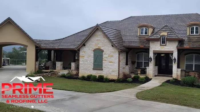 Prime Seamless Gutters & Roofing Picture 1