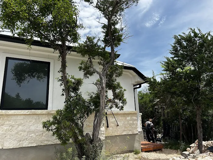 Prime Seamless Gutters & Roofing Picture 9